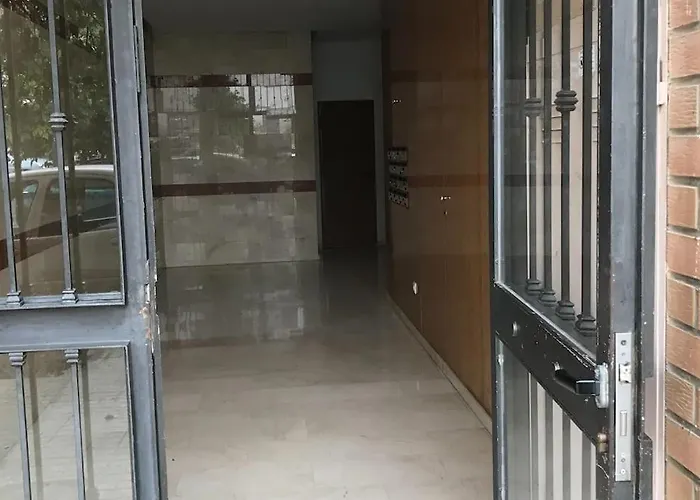 Cómodo Y Espacioso Con Parking *