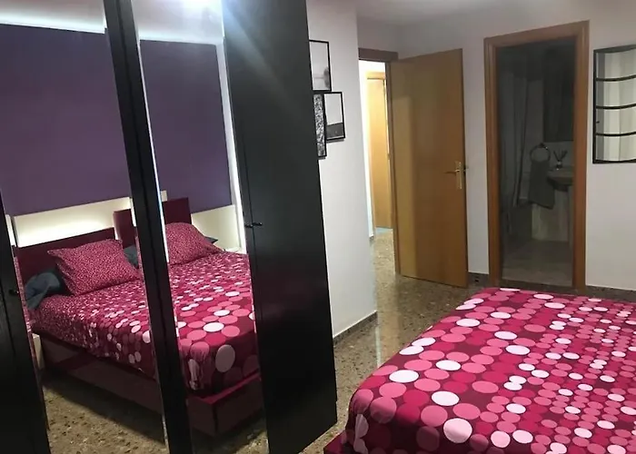 Apartamento Cómodo Y Espacioso Con Parking